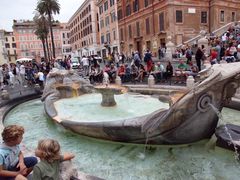 Vor der Spanischen Treppe in Rom