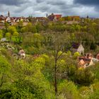 Vor der Stadtmauer von Rothenburg o.d.Tauber....