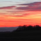 Vor einer reichlichen Stunde gab es dieses Morgenrot über der Sächsischen Schweiz...