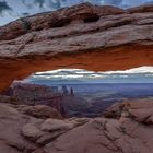 Vor Sonnenaufgang am Mesa Arch (Canyonlands National Park, Utah, USA)