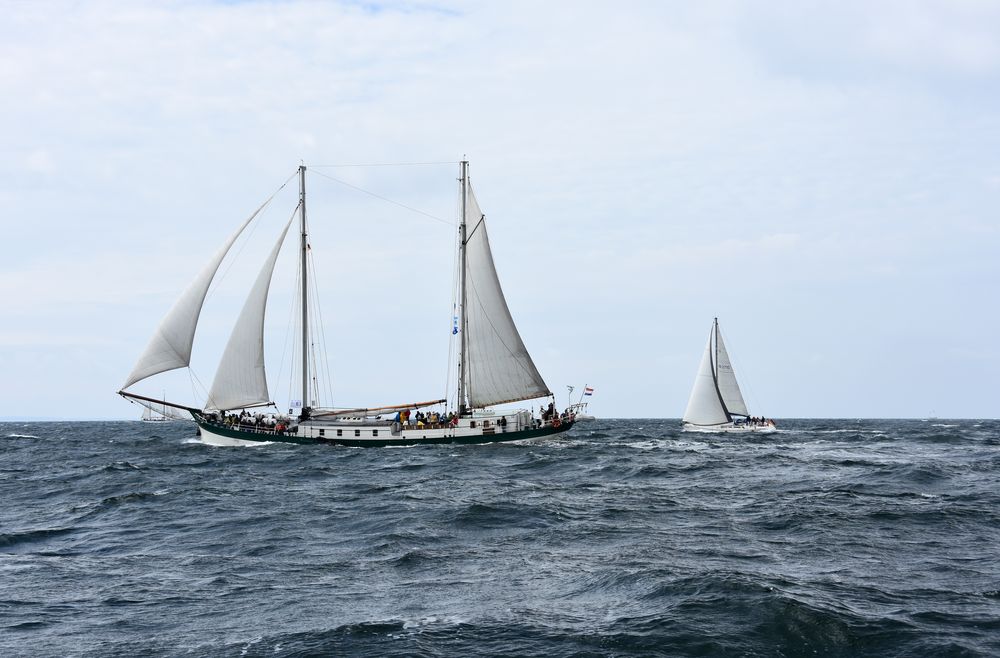 Vor Warnemünde während der Hanse Sail 2017