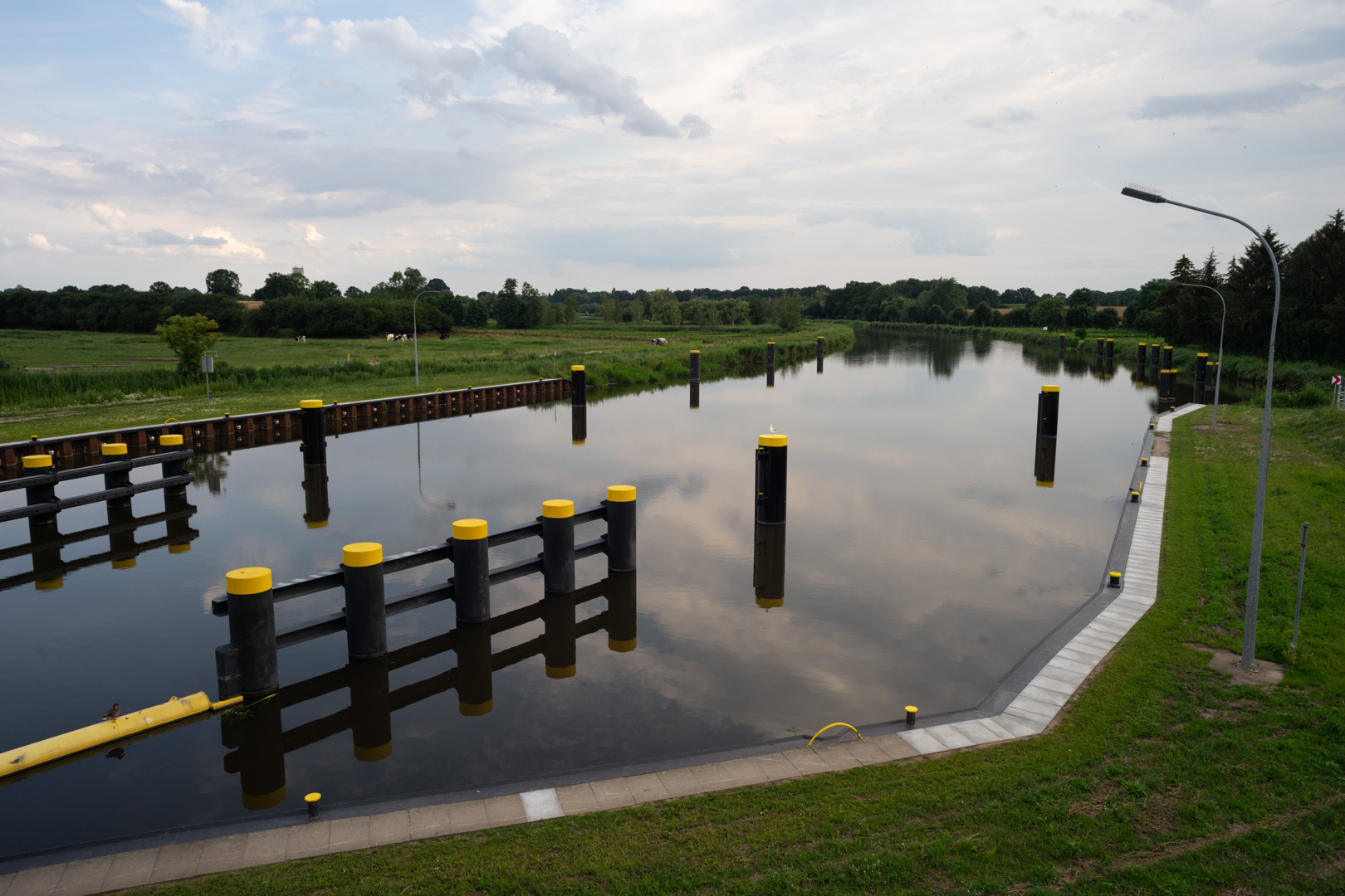 vorabendliche Ruhe in Oberbüssau am Elbe-Lübeck-Kanal