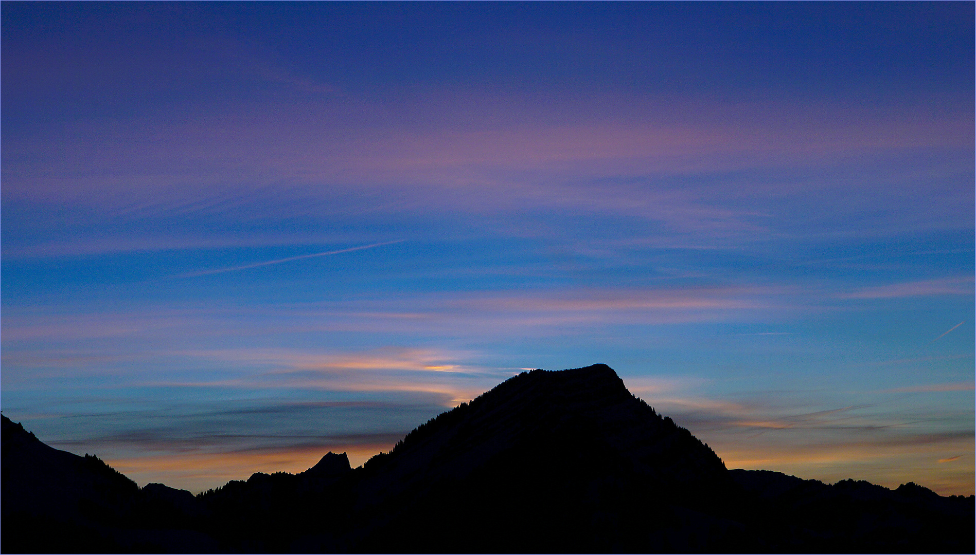 Voralpine Abendsilhouette