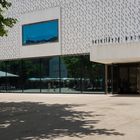 Vorarlberg Museum mit Blüten aus Beton