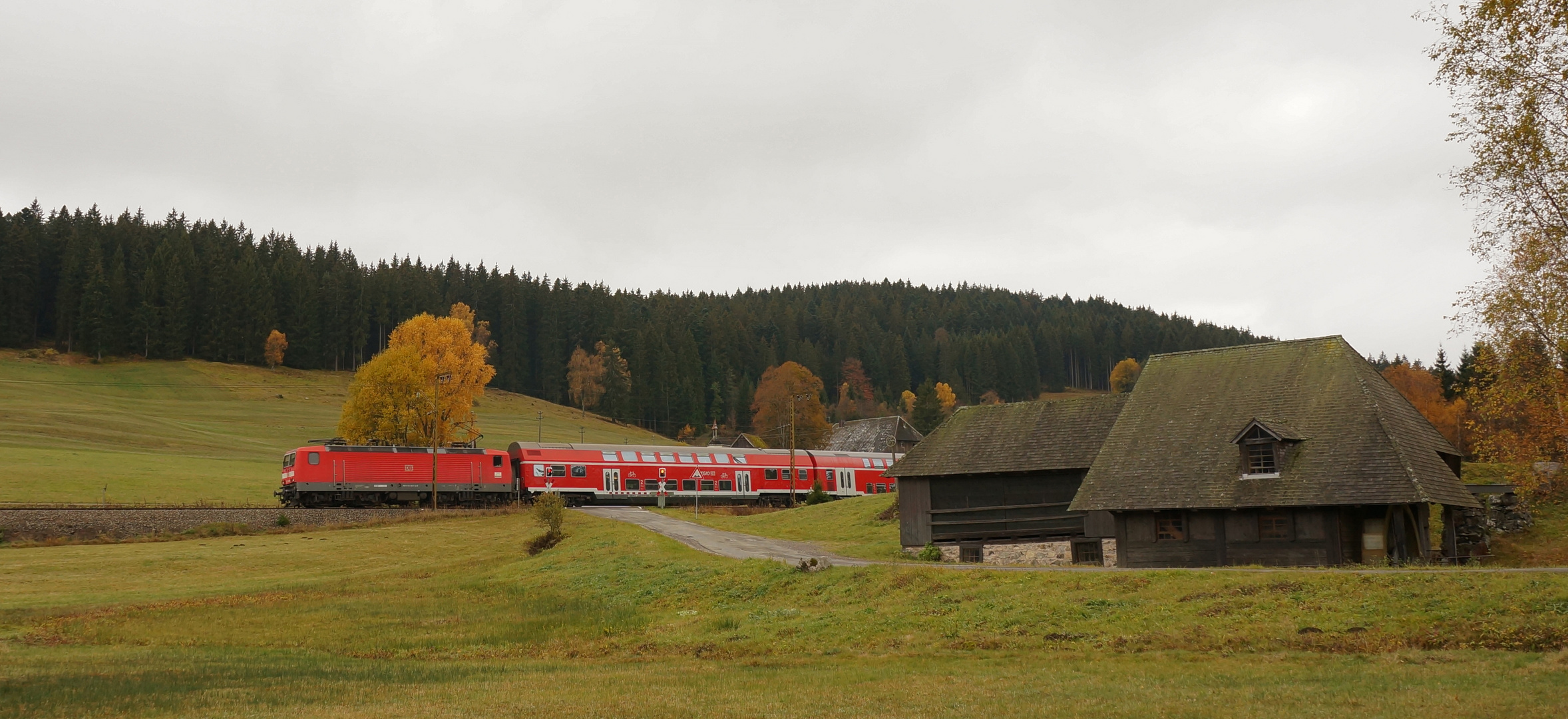 Vorbei an der Jockeleshofmühle 2