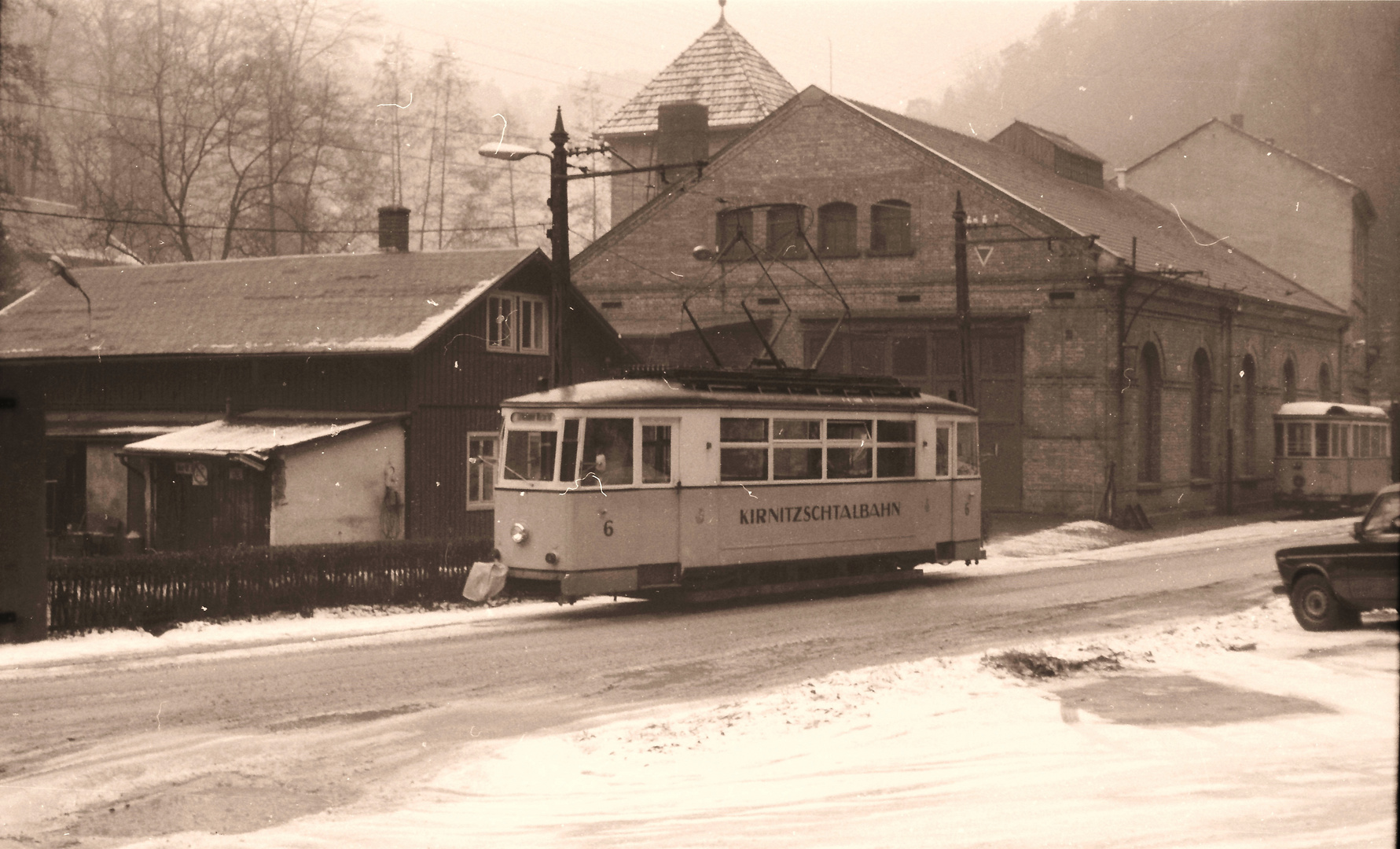 Vorbeifahrt am Depot .