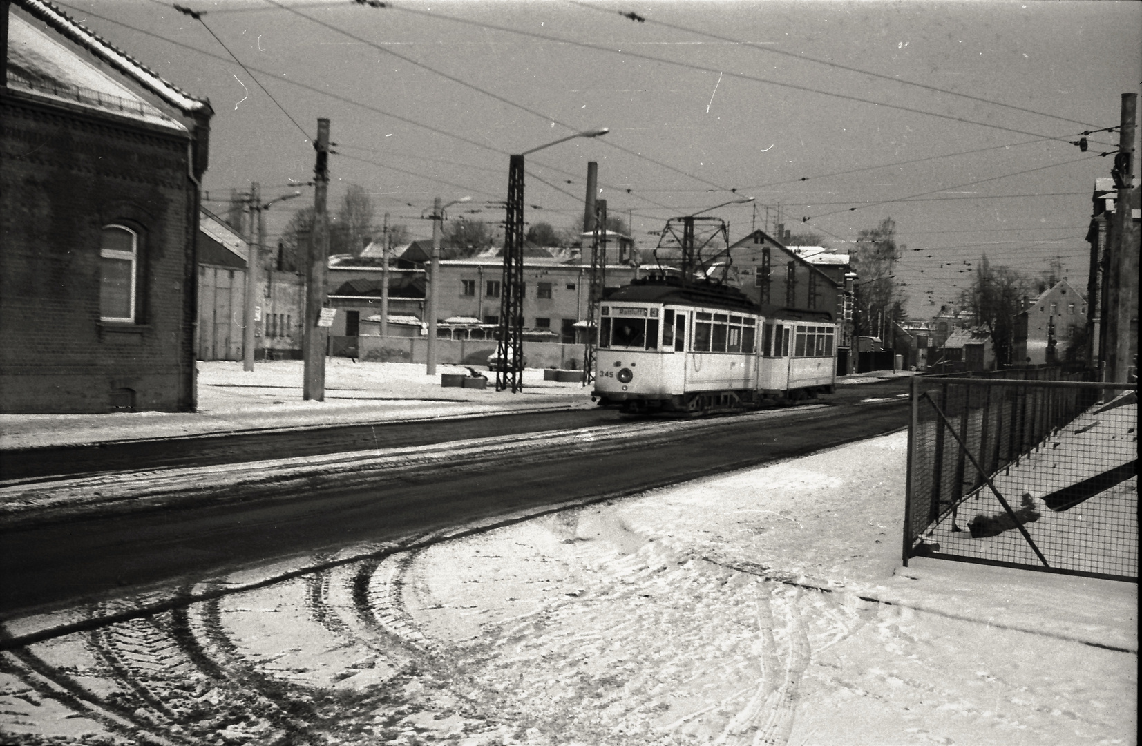 Vorbeifahrt am Depot .