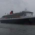 Vorbeifahrt der QM2