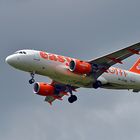 Vorbeiflug ~ Billigflieger EasyJet HB-JZO