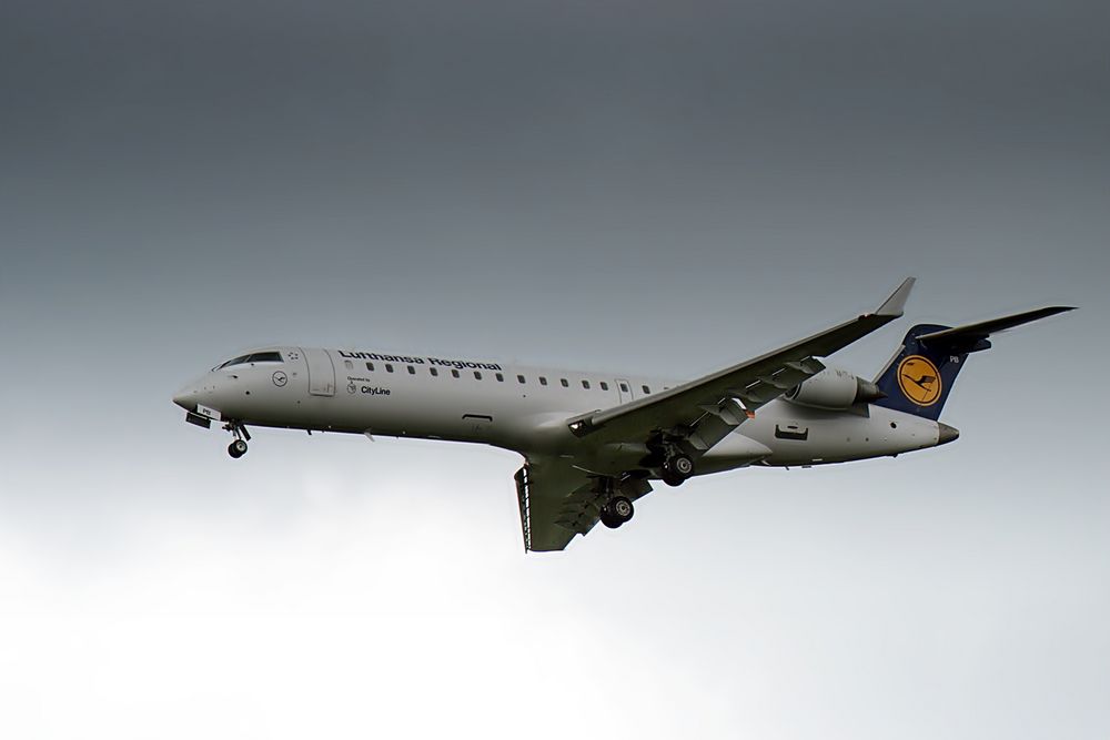 Vorbeiflug ~ Landung bei Sauwetter