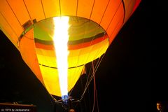 Vorbereitung für den Ballonstart am frühen Morgen (04:46 Uhr)