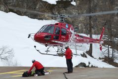 Vorbereitung zum Heliskiing