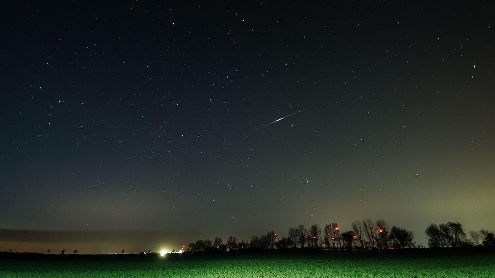 Vorbote der Lyriden Foto & Bild nacht, himmel, natur Bilder auf