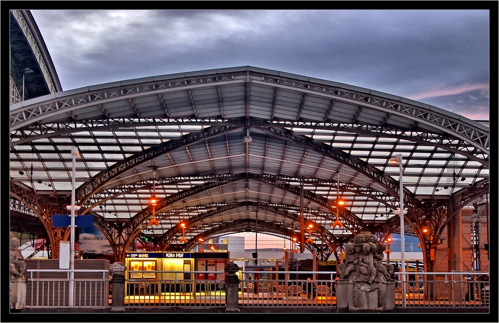 Vordach Bahnhof Köln