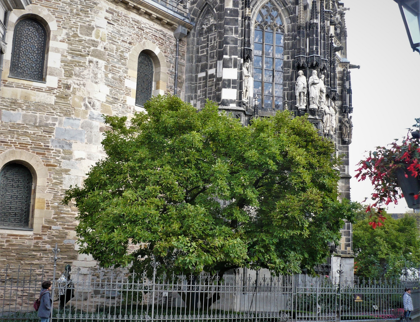 - vor.dem.AACHENER.DOM - 