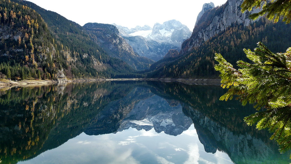 Vorderer Gosausee in Herbststimmung