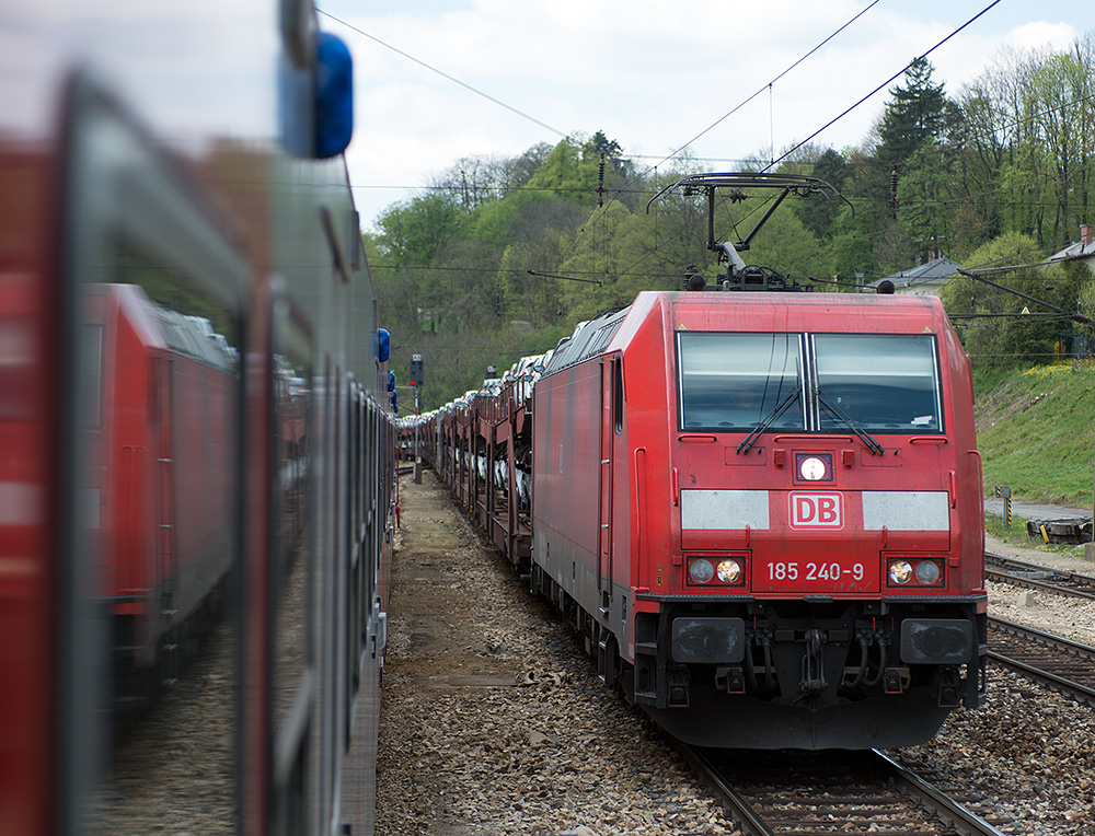 Vorfahrt Güter Zug