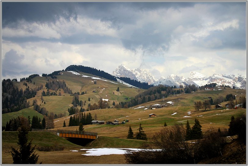 Vorfrühling auf der Seiser Alm (Südtirol)
