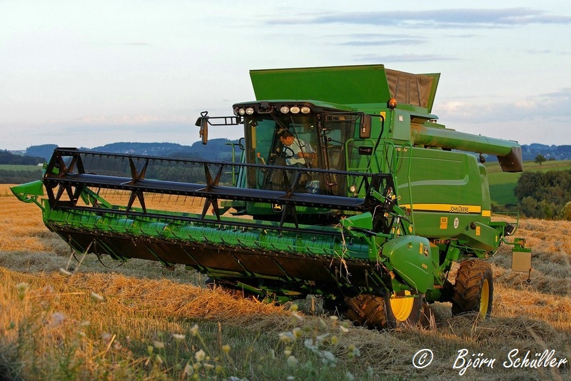 Vorführdrescher John Deere T560