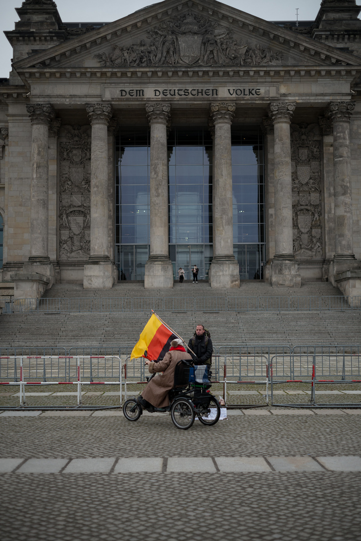 Vorm Reichstag