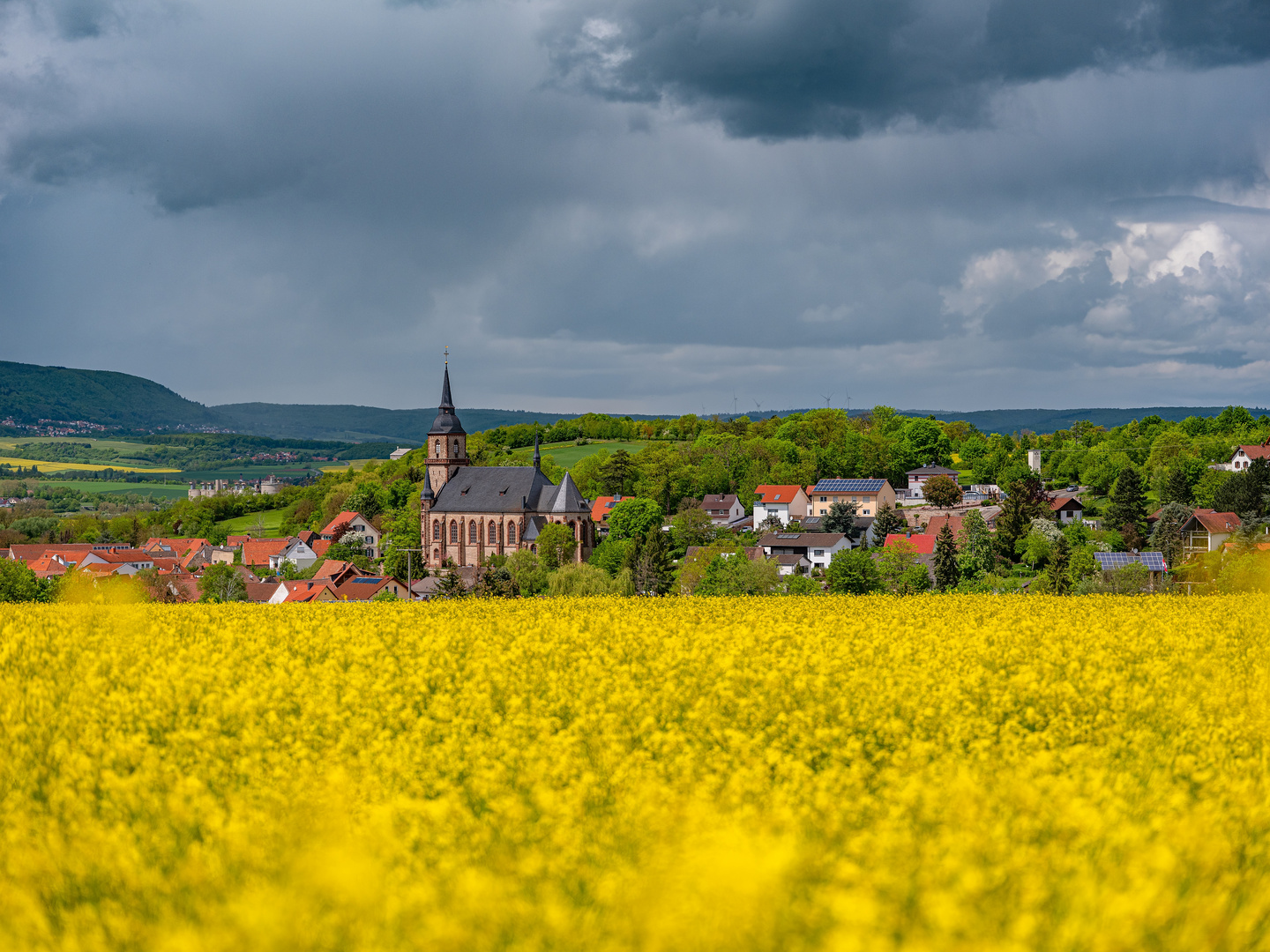 Vorne Sonne - hinten Regen