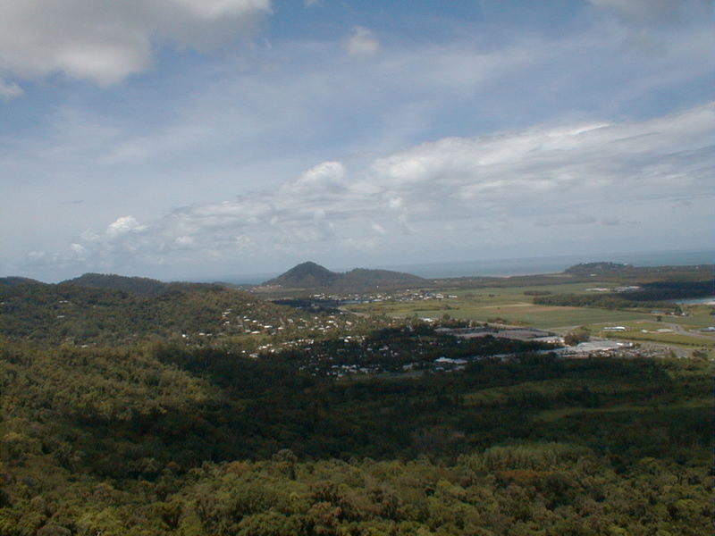 Vororte von Cairns und das Meer