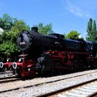 Vorsicht am Bahnsteig - 52 7596 auf Rangierfahrt