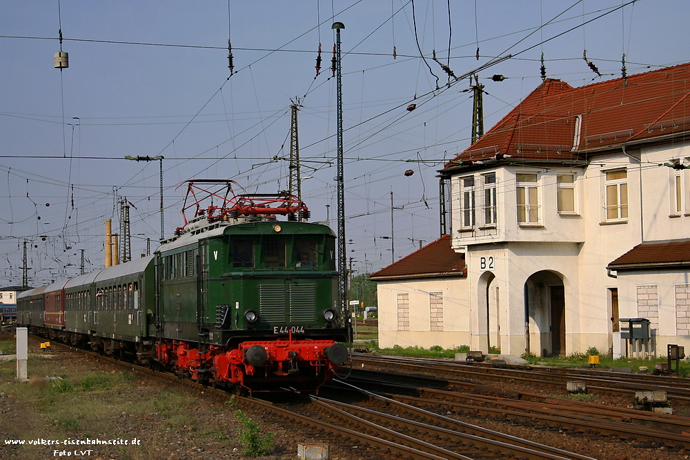 Vorsicht am Bahnsteig...