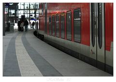 Vorsicht an der Bahnsteigkante!