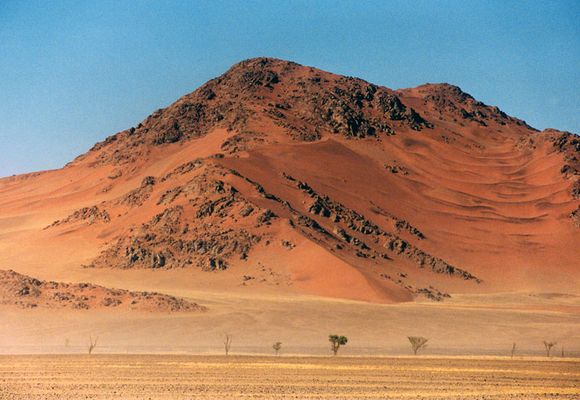 Vorsicht, eine Bodenwelle !