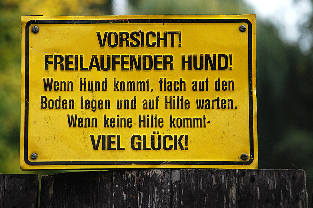 VORSICHT! FREILAUFENDER HUND! Foto & Bild quatsch, fun und rätselecke