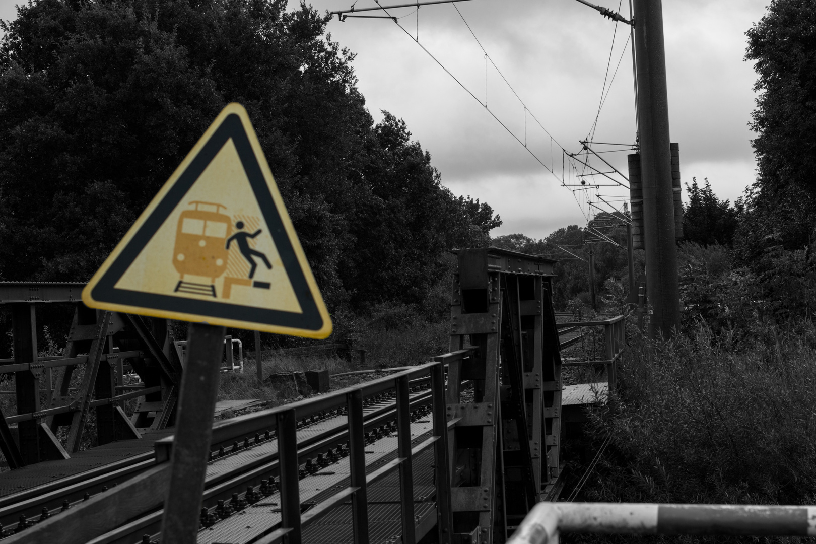 Vorsicht,Bahngleisen