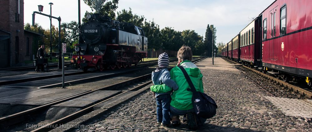 VORSICHTIGE ANNÄHERUNG 