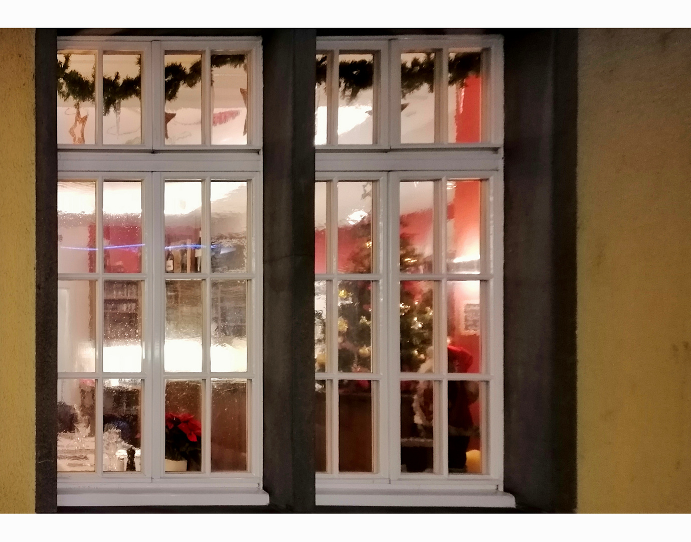 Vorweihnachten durchs Fenster