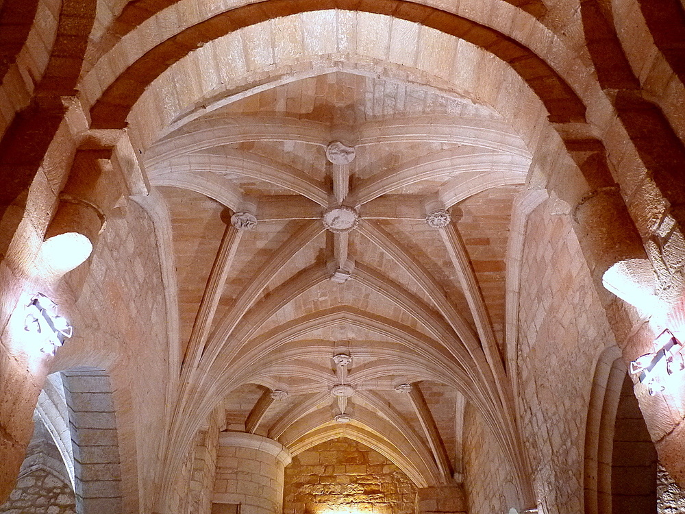 Voûte d'Ogive photo et image | architecture, architecture religieuse ...