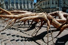 Voyage à Nantes - L'arbre à l'assaut du théâtre
