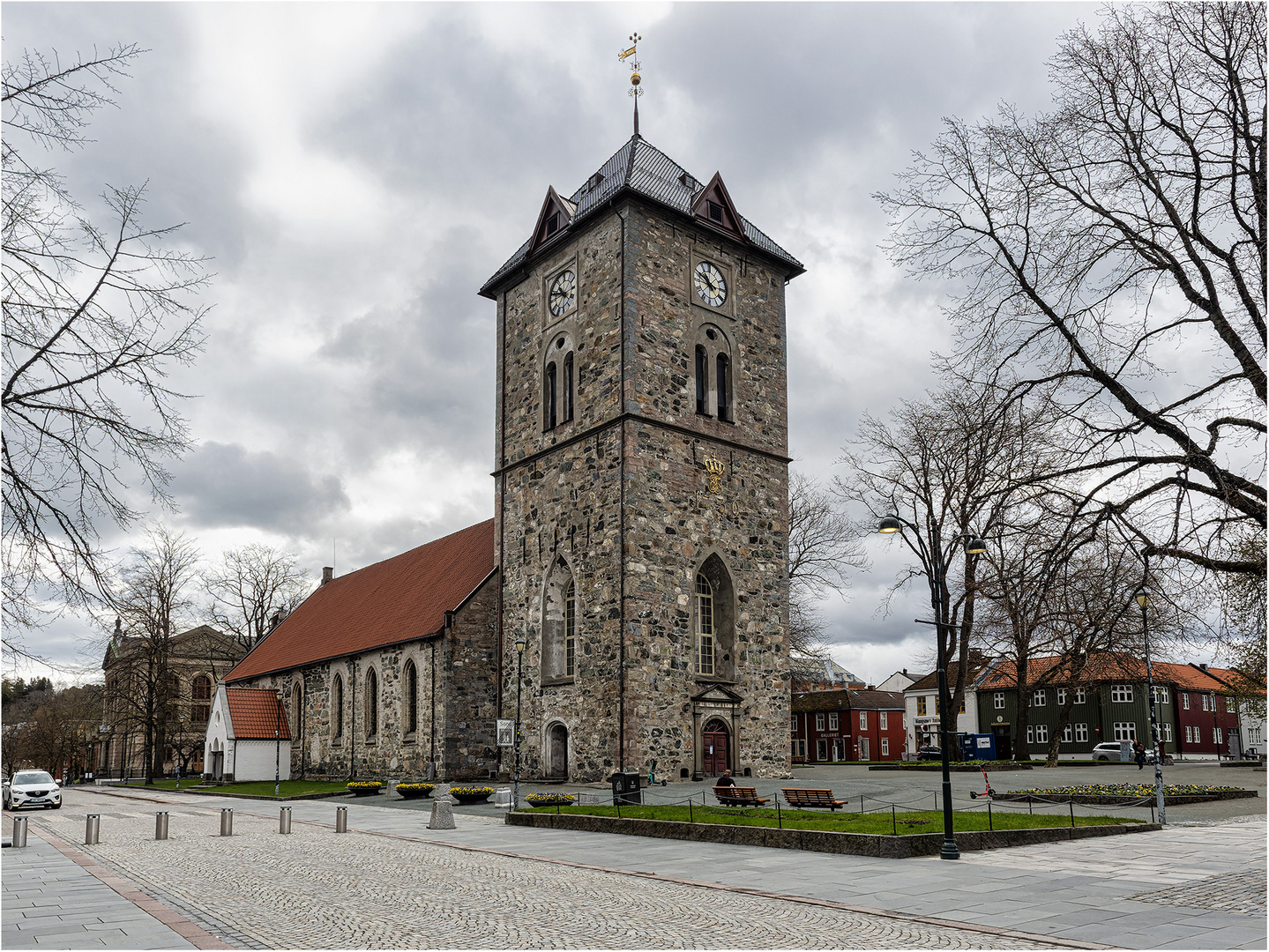 VÅR FRUE KIRKE.....