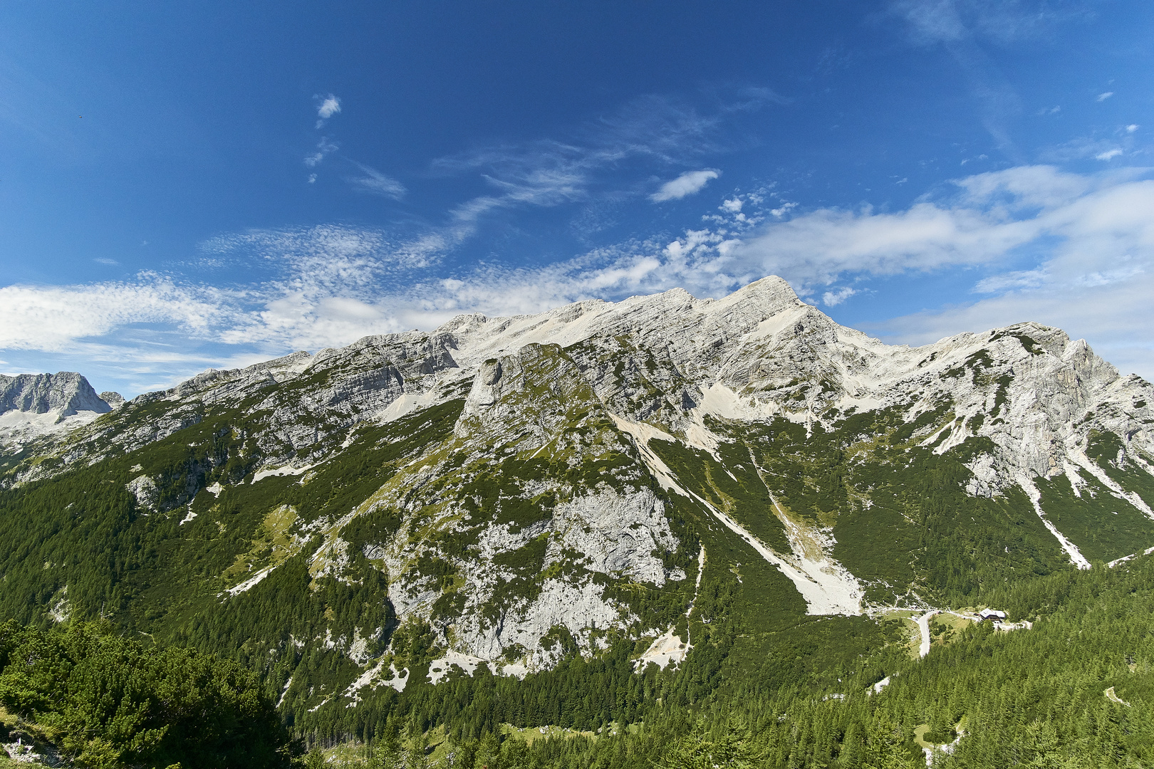 Vršic Pass in den Julischen Alpen in Slowenien