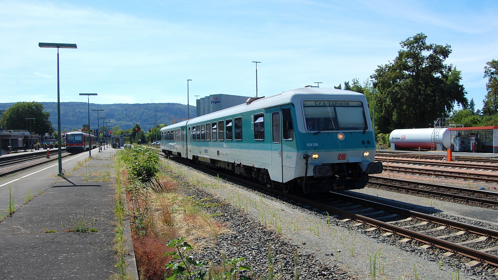 Vt 628 (Anna) in mintgrün im Bf Miltenberg 3.7.2018