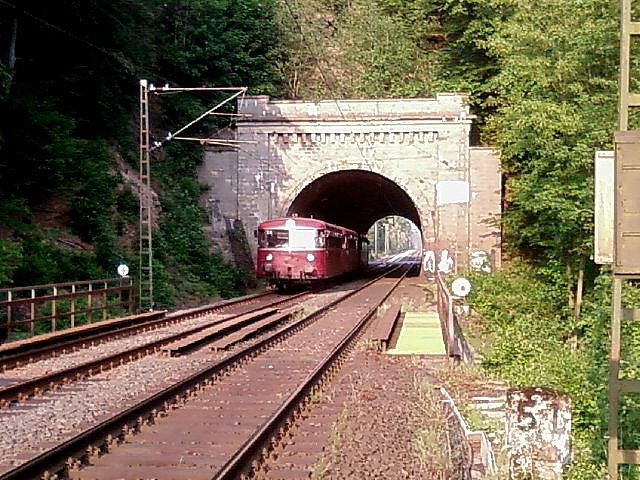 VT98 am Sieseler Tunnel