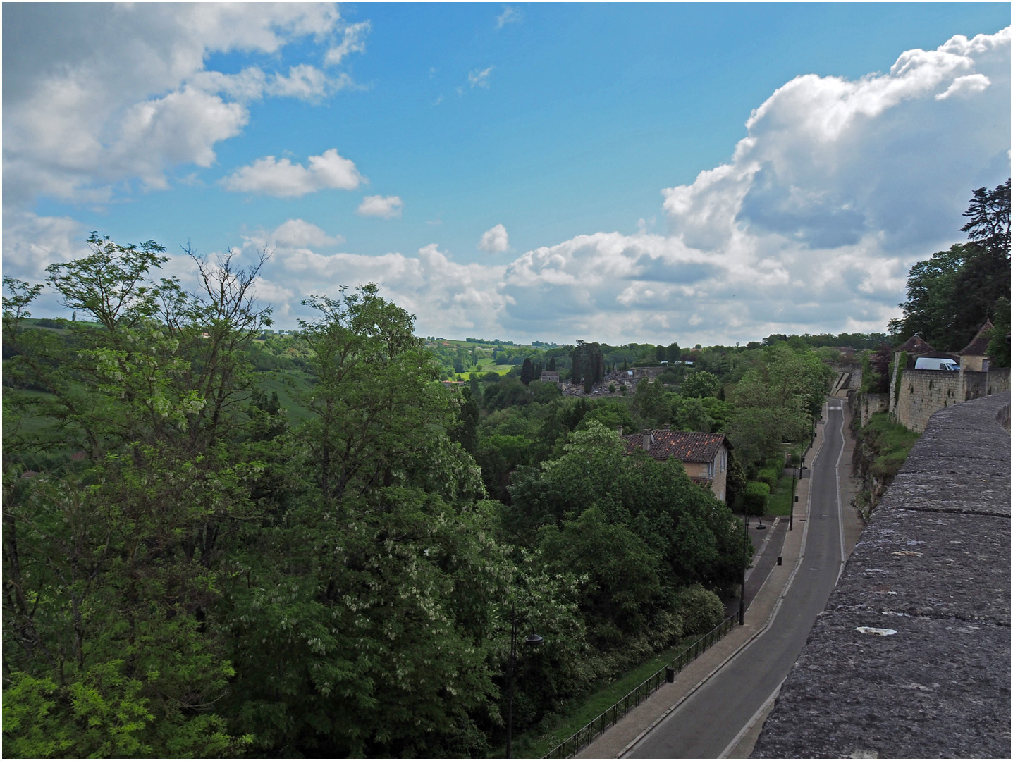 Vue à partir des remparts de Lectoure