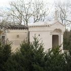 ..Vue, dans leCimetière d'Yèvres le Châtel (45)..