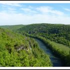 Vue de la vallée de l'Aveyron à partir de la Galerie du Château de Bruniquel