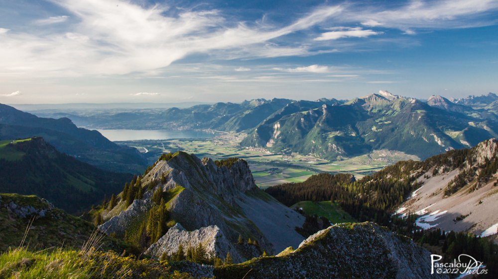 Vue de la vallée du rhone et sur le lac léman