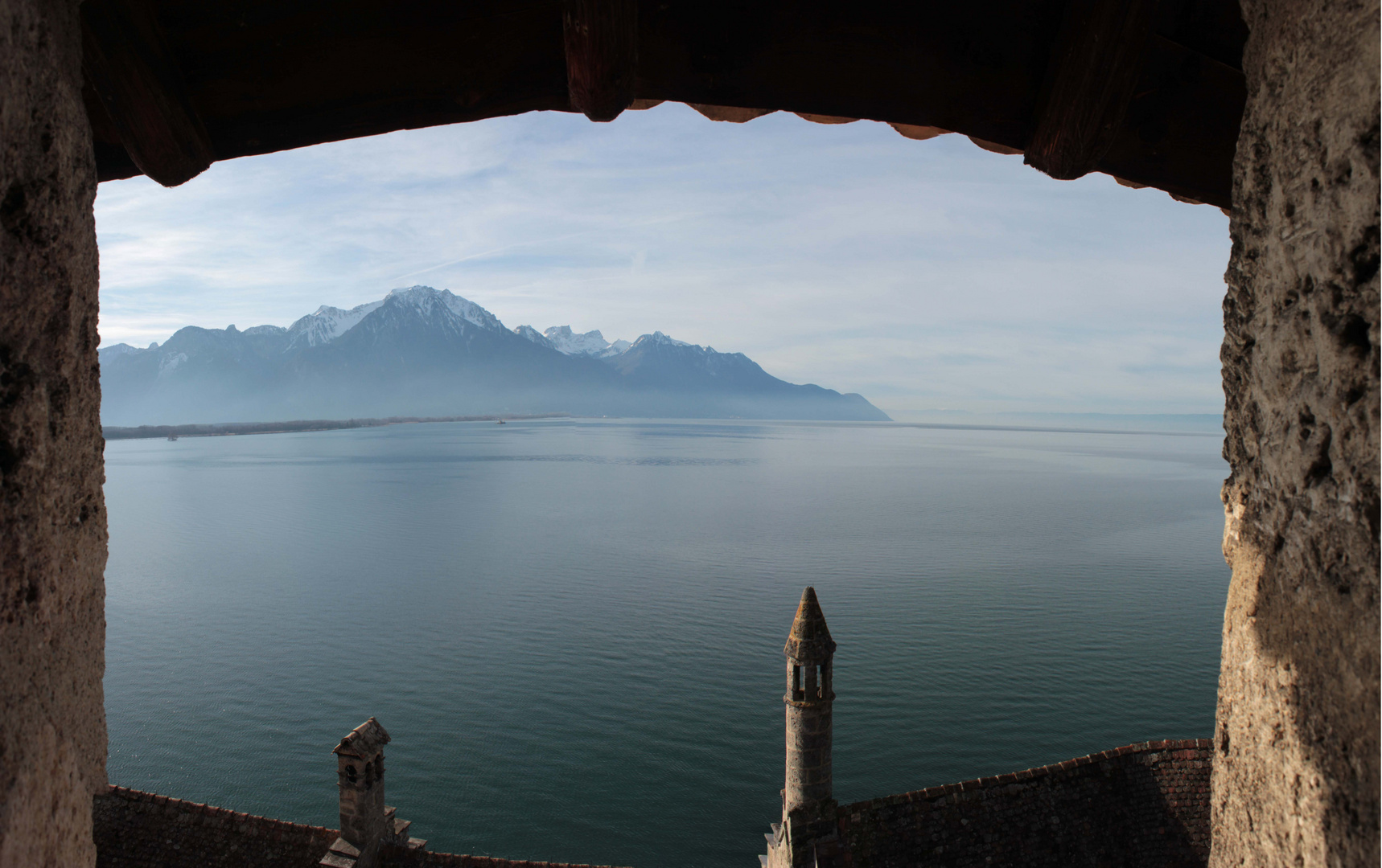 Vue de puit le château de Chillon