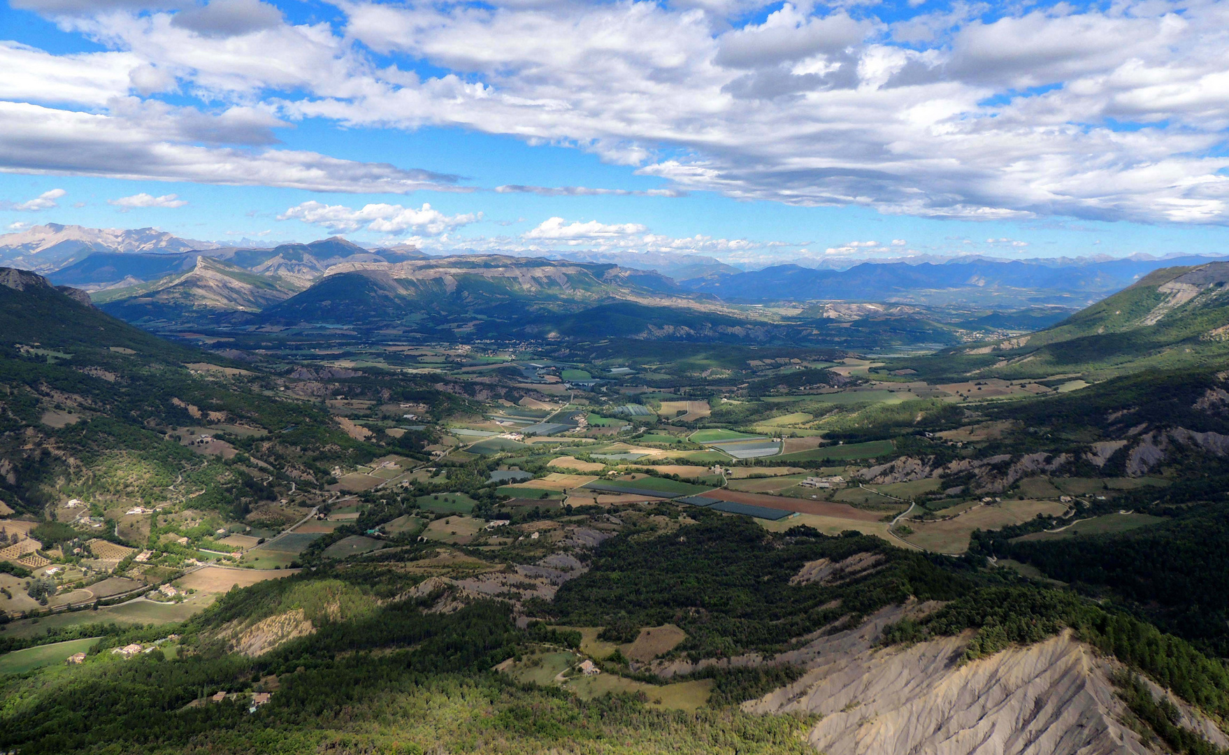 Vue du haut de la montagne St Michel