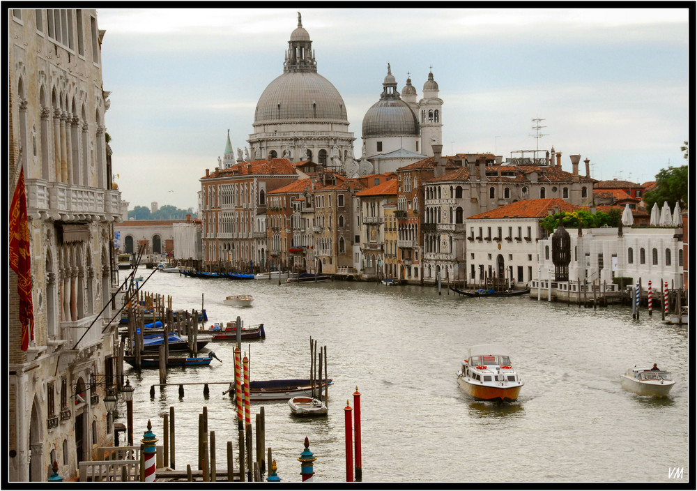 Vue du Ponte dell'Academia