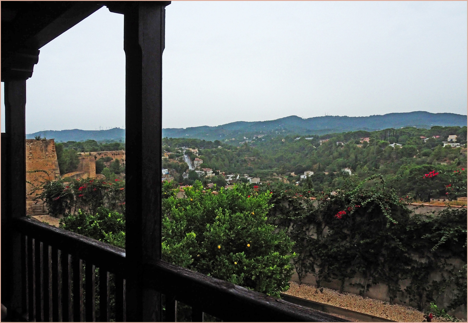 Vue d’un balcon  -- Parador de Tortosa