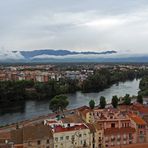 Vue générale sur Tortosa et l’ Èbre…