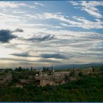 Vue panoramique sur Gordes, Lubéron, Vaucluse